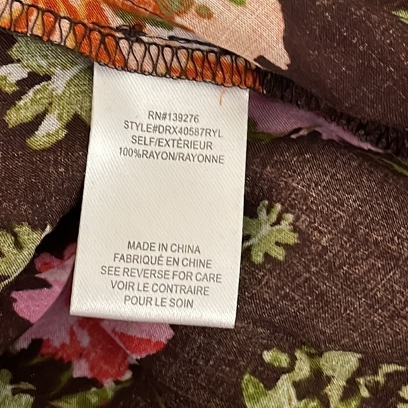 DR2 by Daniel Rainn Elastic Waist Floral Print Shorts Sz. 1X - Picture 8 of 9